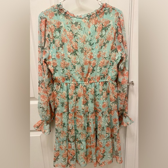 NEW! Women’s Boutique Floral Ruffle Accent CARRIE Dress - Picture 10 of 15